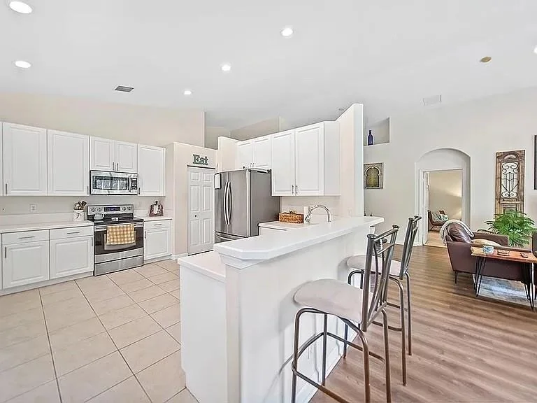 Photo of 6935 SE Twin Oaks Circle