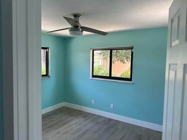 Photo of 907 SE Lake Street