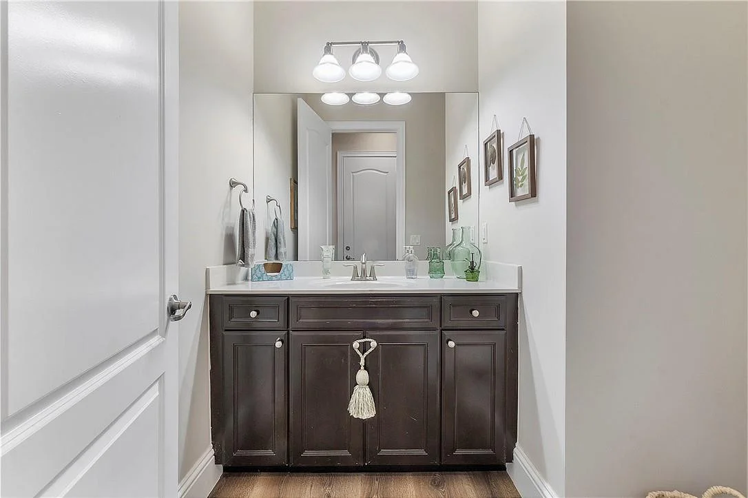 Photo of 8971 Lakeview Place