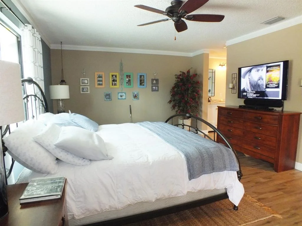 Photo of 115 Laurel Way