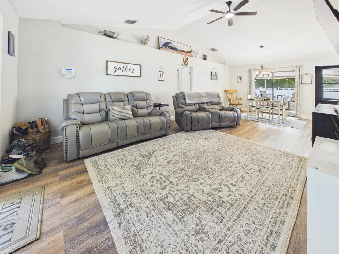 Photo of 1150 SW 85TH Way