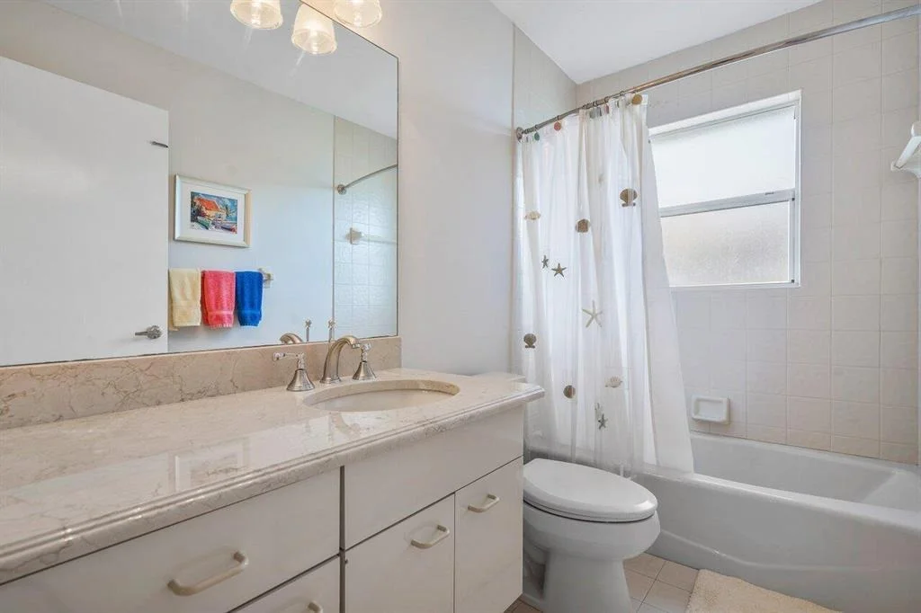 Photo of 955 Isles Road