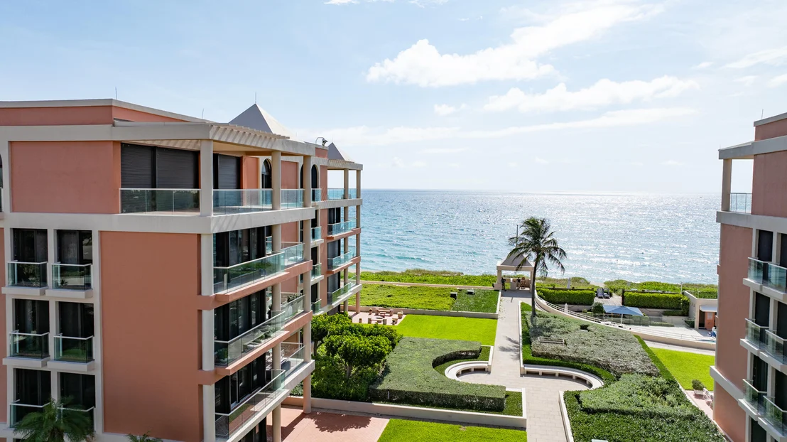 Photo of Unit N25 at 2 N Breakers Row