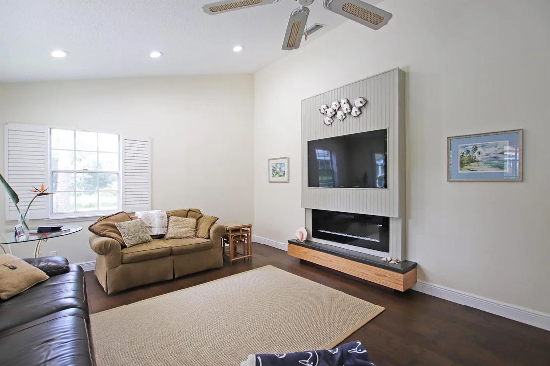Photo of 19642 Red Maple Lane