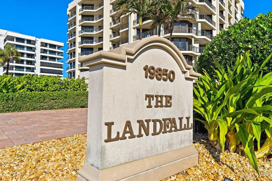 Photo of Unit 3D at 19850 Beach Road
