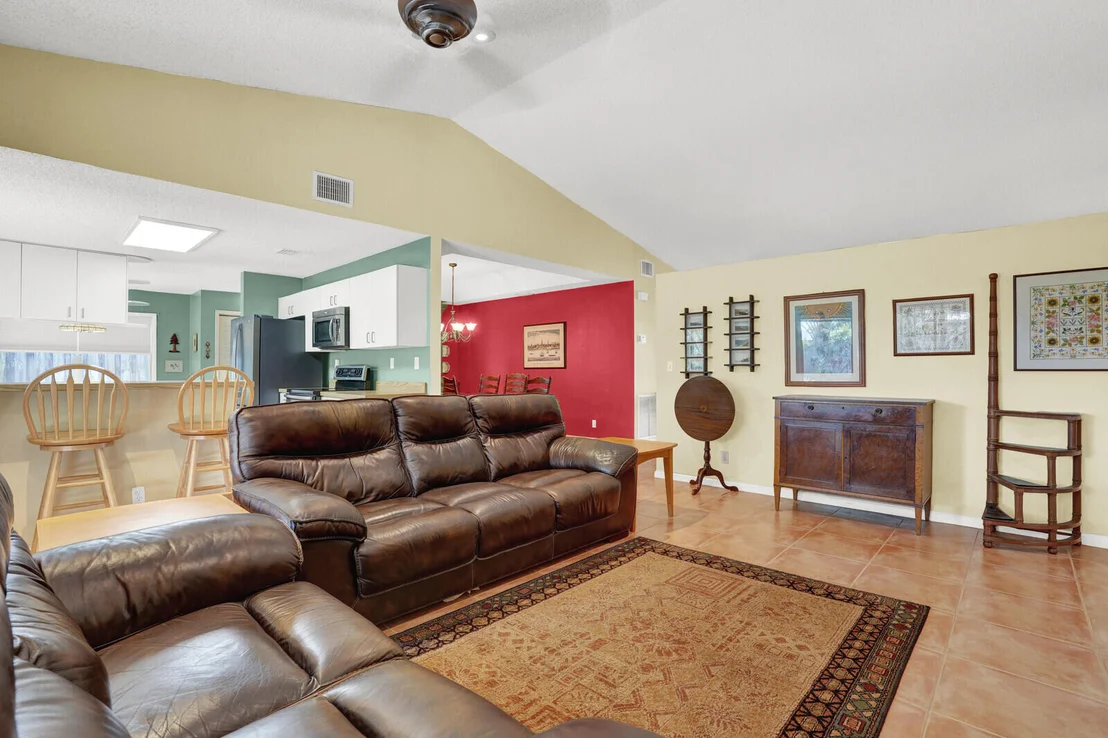 Photo of 5696 Descartes Circle