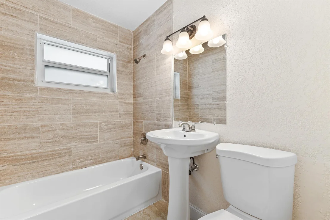 Photo of 123 Silver Beach Road