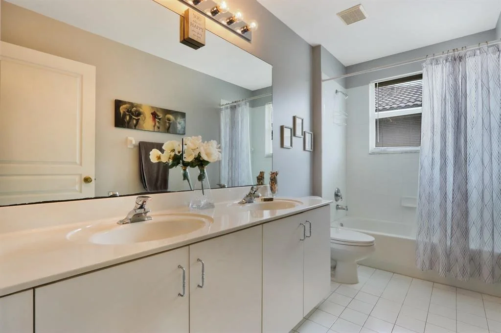 Photo of 5067 Starblaze Drive
