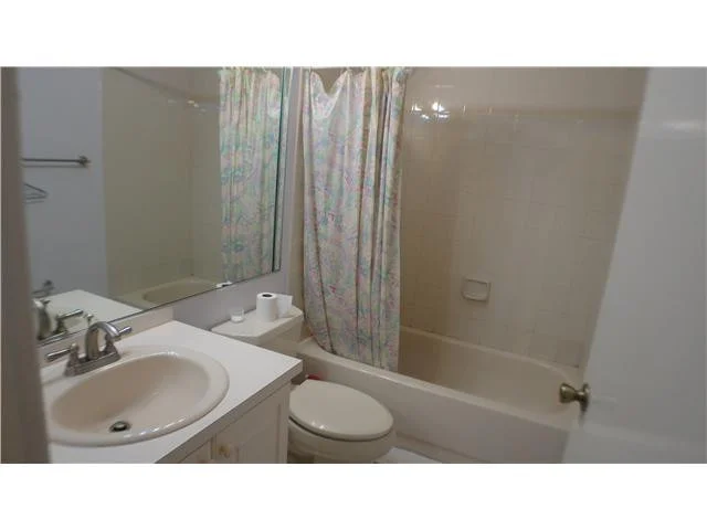 Photo of 2838 W 75 Te