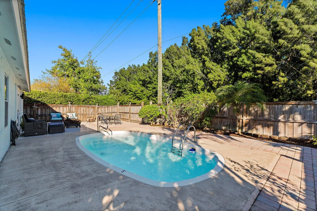 Photo of 162 Greentree Circle