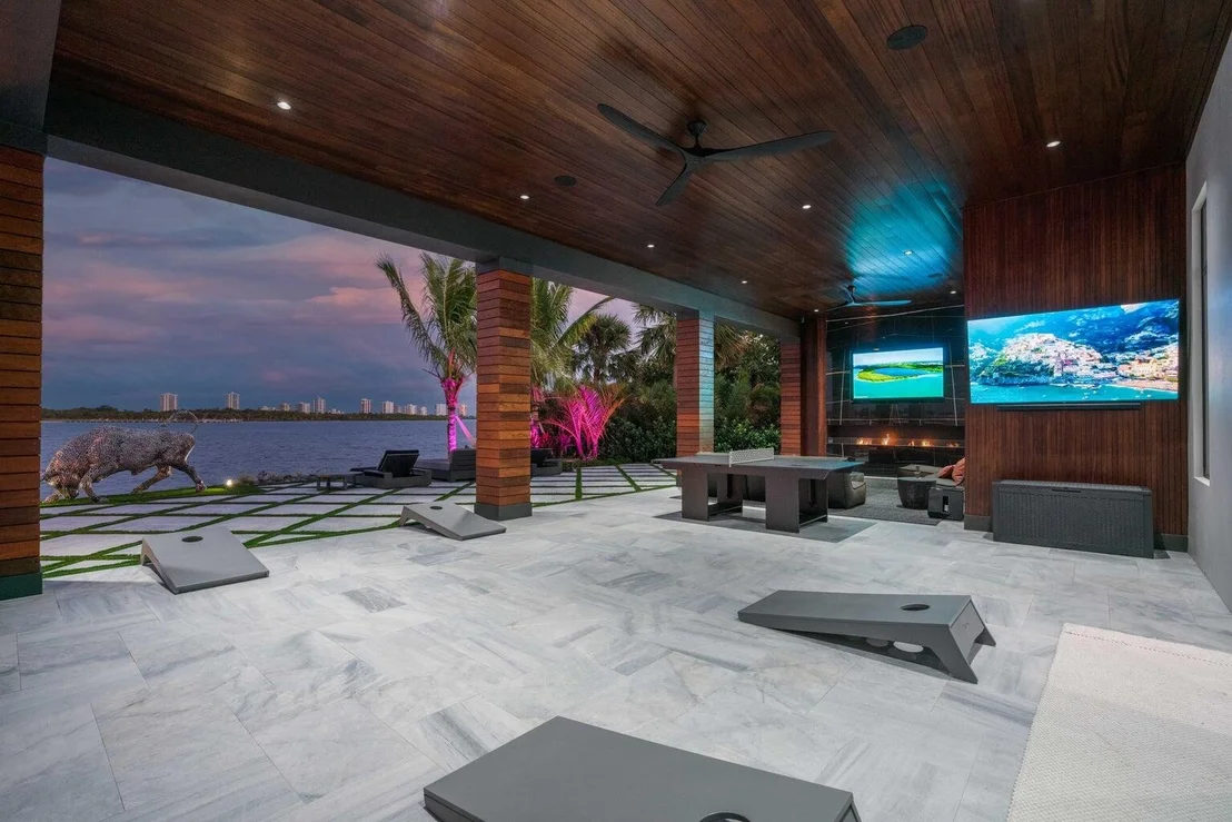 Photo of 712 Lakeside Circle