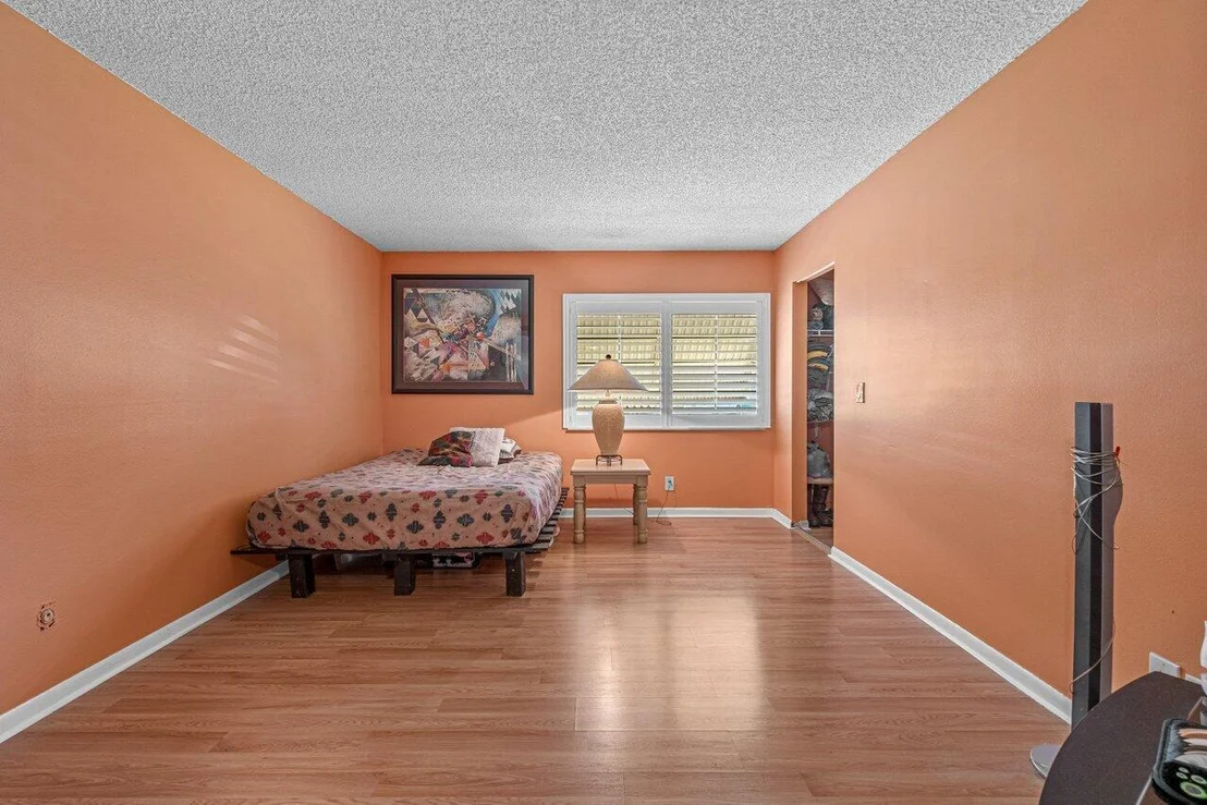 Photo of Unit D1 at 305 Pine Ridge Circle