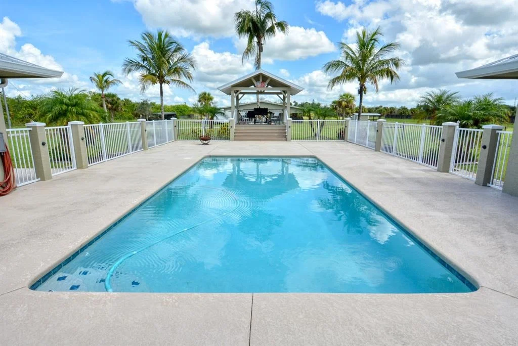 Photo of 17600 Pineapple Lane