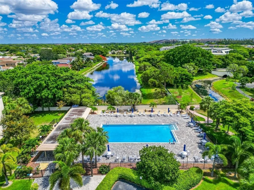 Photo of Unit A4 at 1903 Bermuda Circle