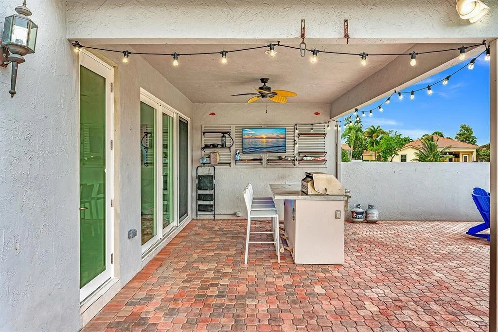 Photo of 6810 Portside Drive