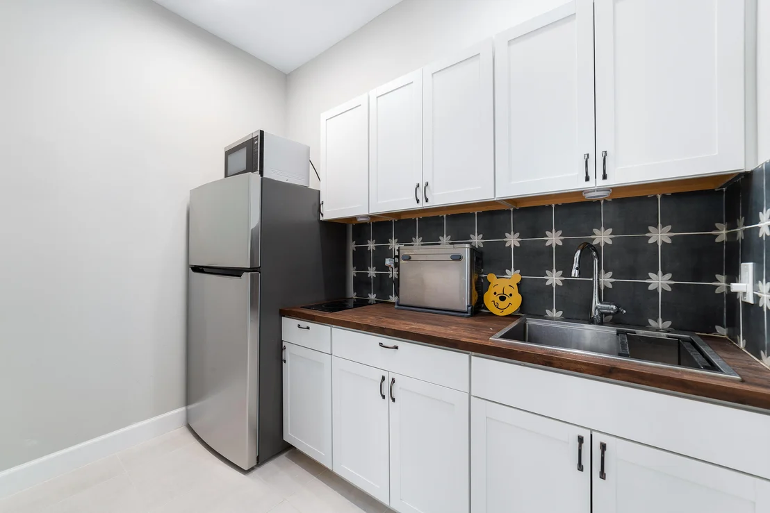 Photo of 4560 ESTATES Circle
