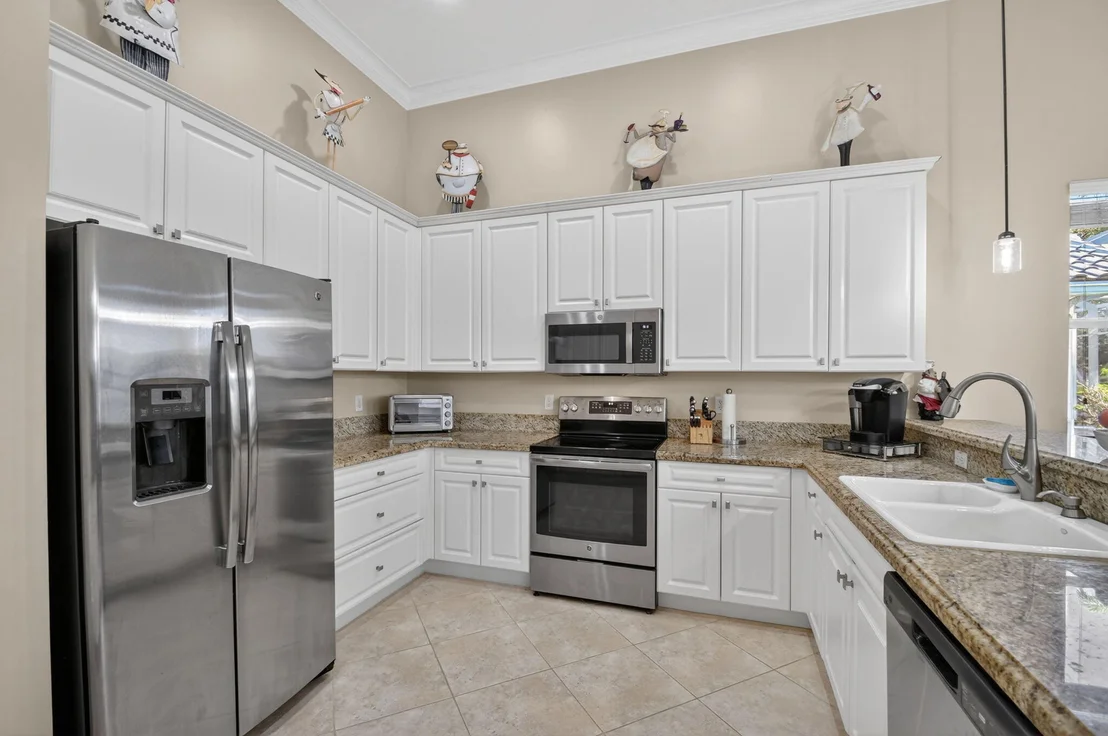 Photo of 6664 Murano Way