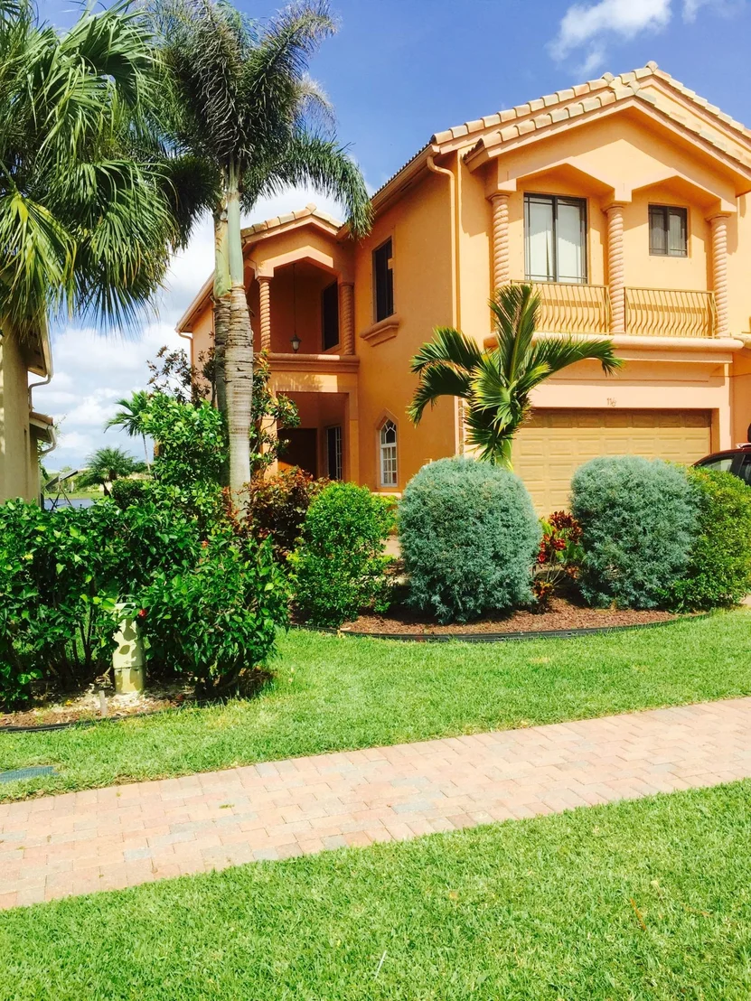 Photo of 116 Sarona Circle