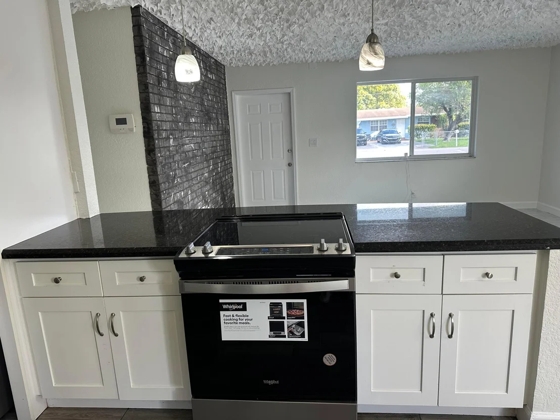Photo of 2811 NW 8th Street