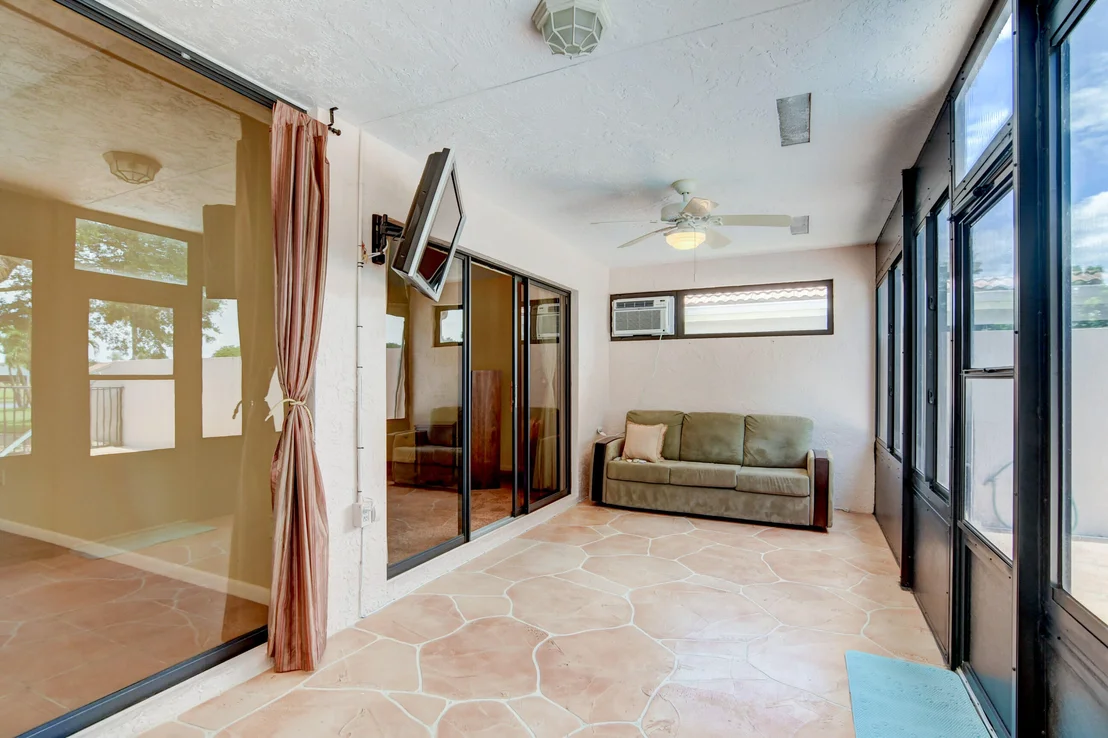 Photo of 11055 Clover Leaf Circle