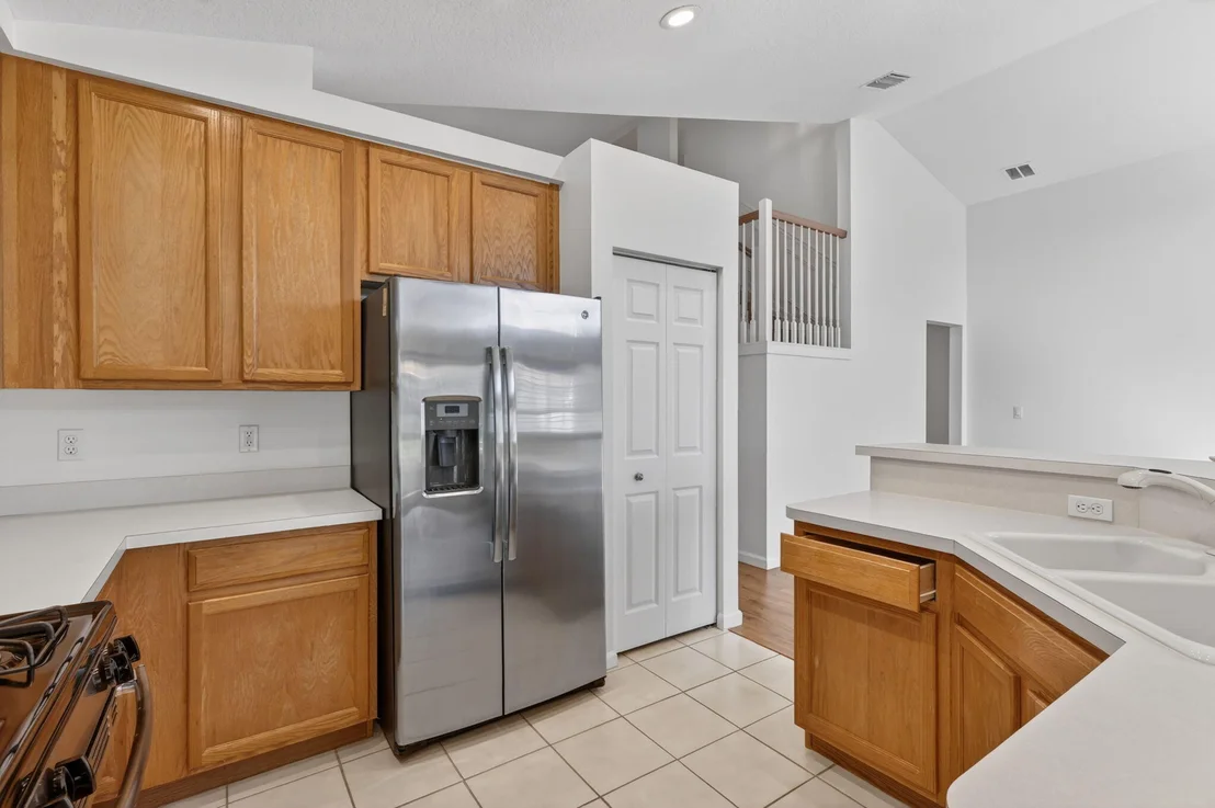 Photo of 1021 SE WESTMINSTER Place