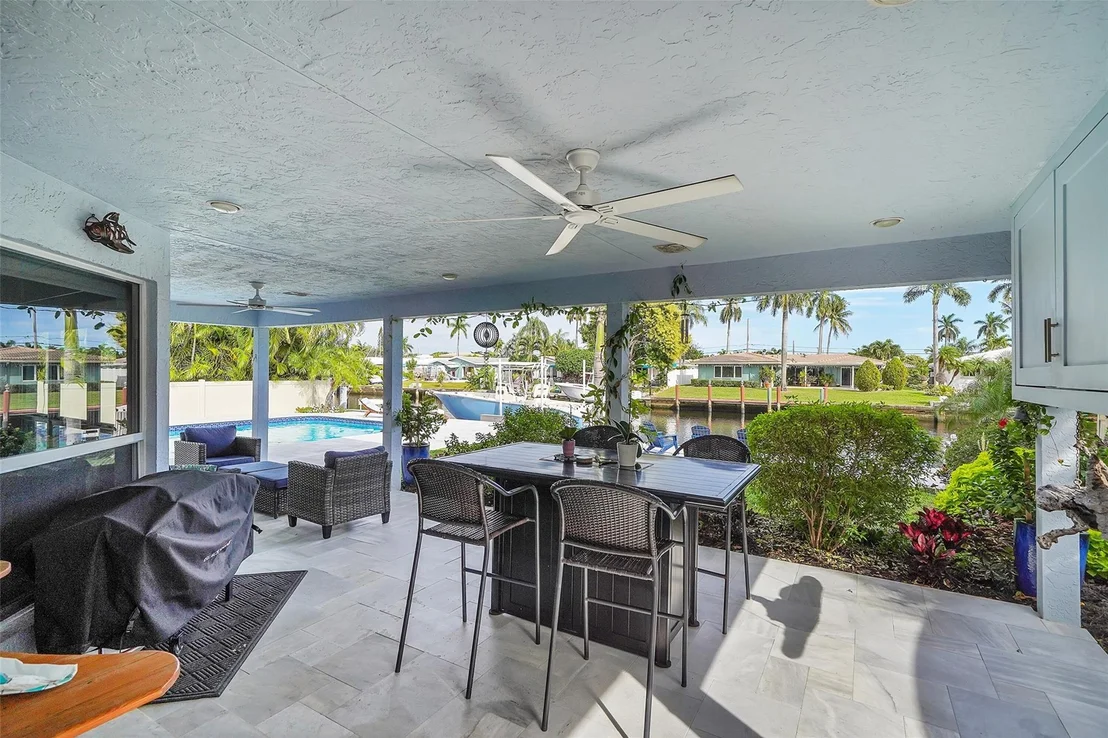 Photo of 340 SE 5th Avenue