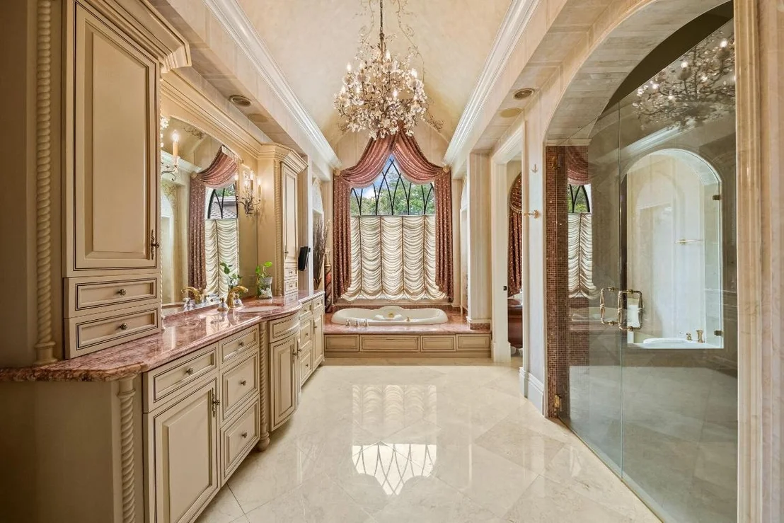 Photo of 6300 Riverside Drive