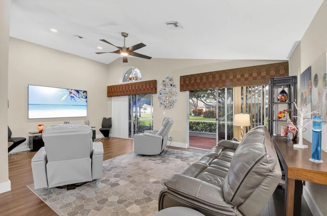 Photo of 10888 Royal Caribbean Circle