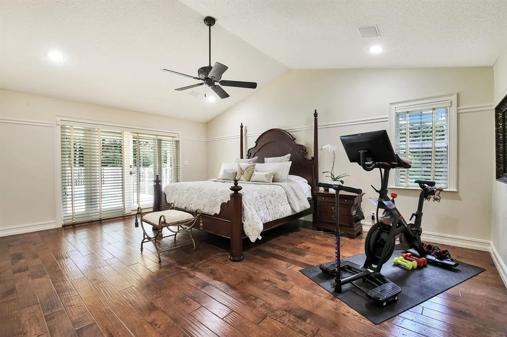 Photo of 4443 Pine Tree Drive