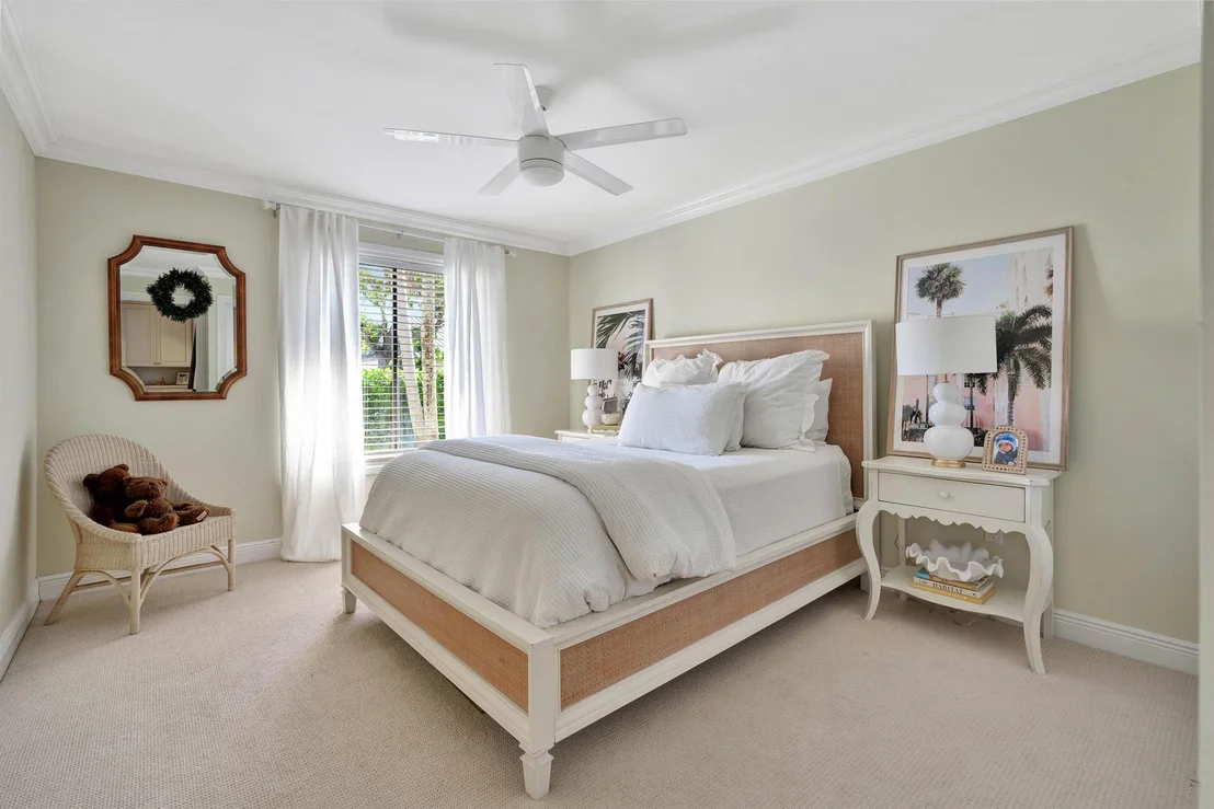 Photo of 242 E River Park Drive