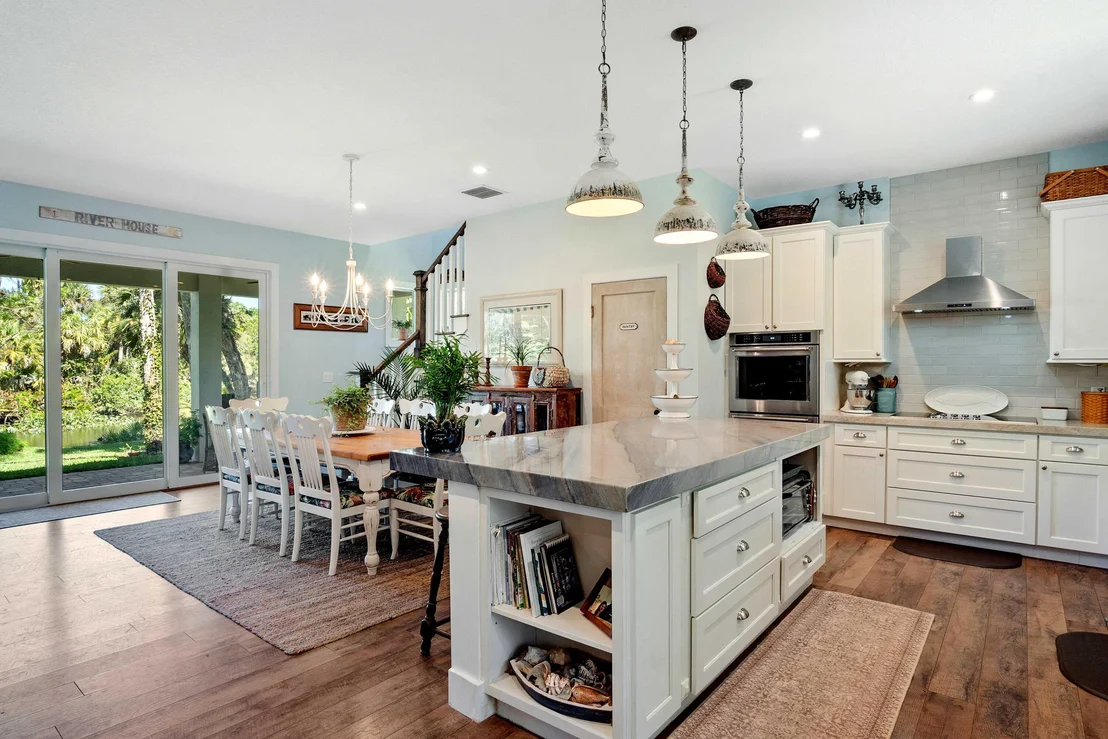 Photo of 6418 Riverland Drive