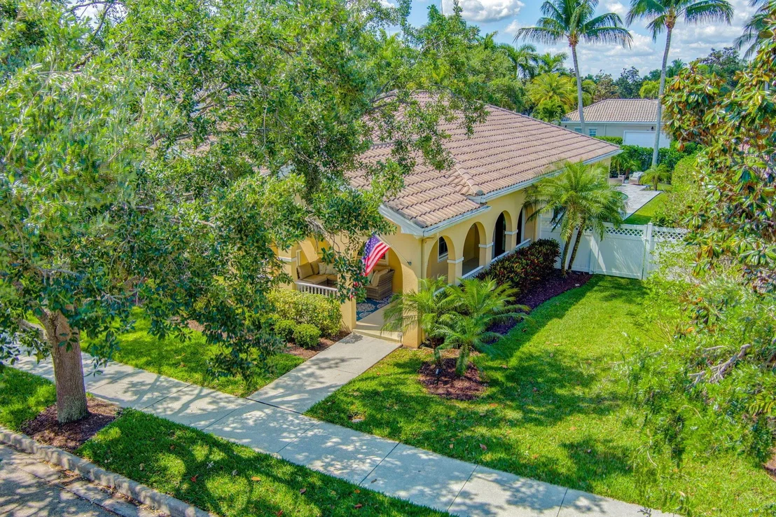 Photo of 140 Florence Drive