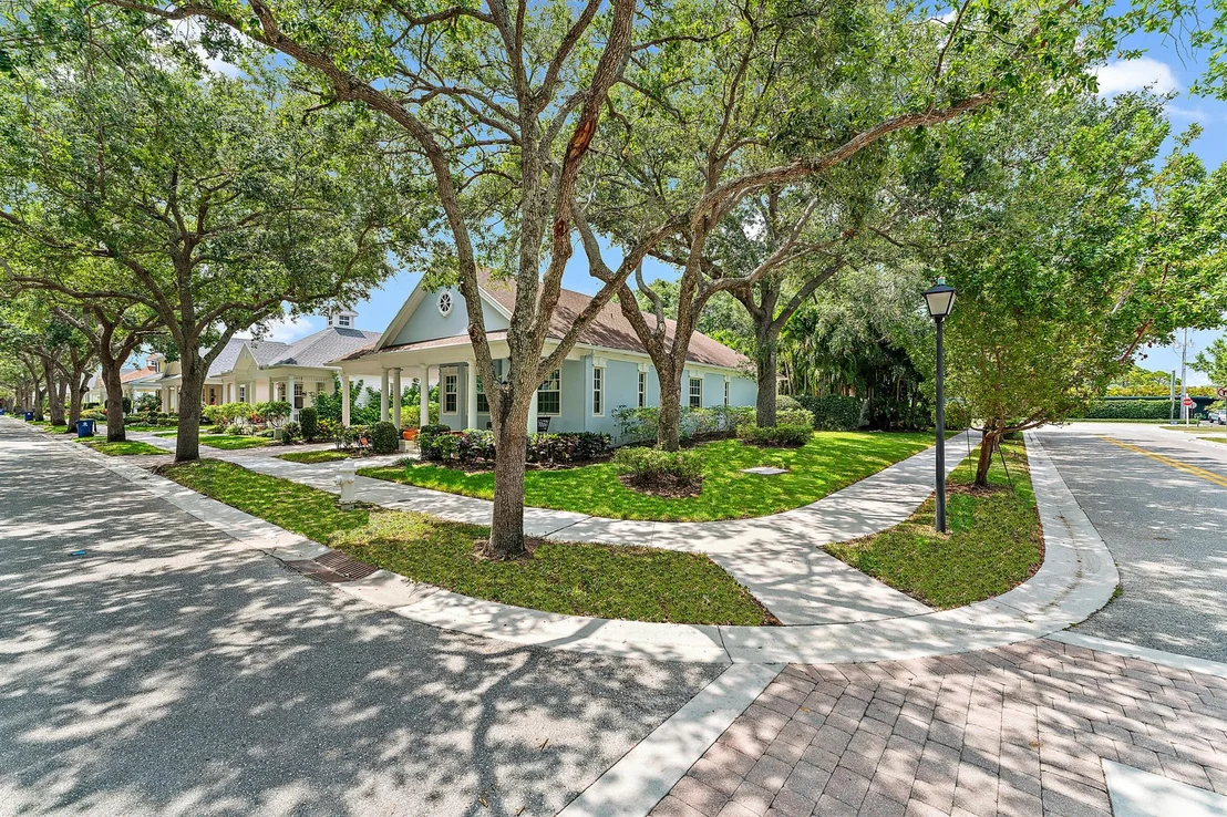 Photo of 508 Sweet Bay Circle