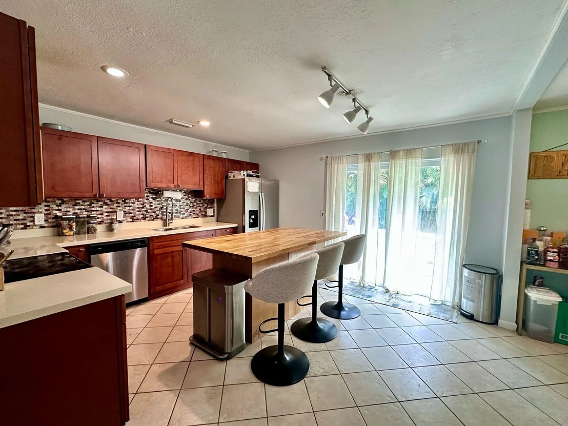 Photo of 3390 Artesian Drive