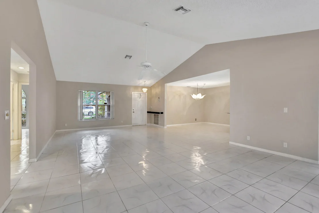 Photo of 10399 Canoe Brook Circle