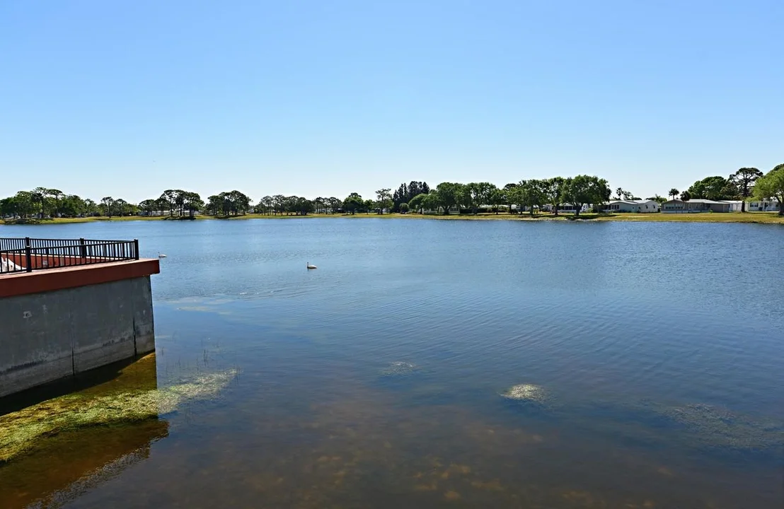 Photo of 550 Tarpon Drive