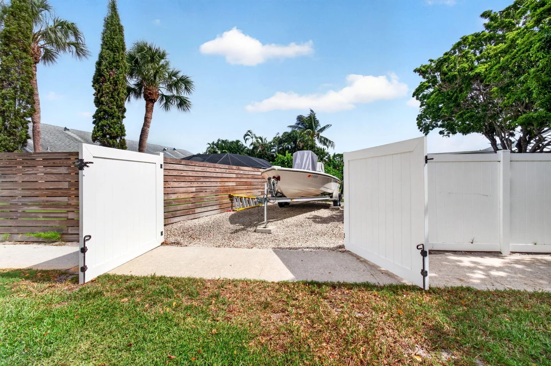 Photo of 17773 Maplewood Drive