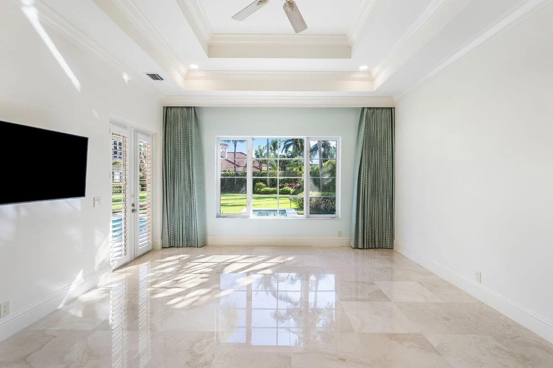 Photo of 384 Royal Palm Way