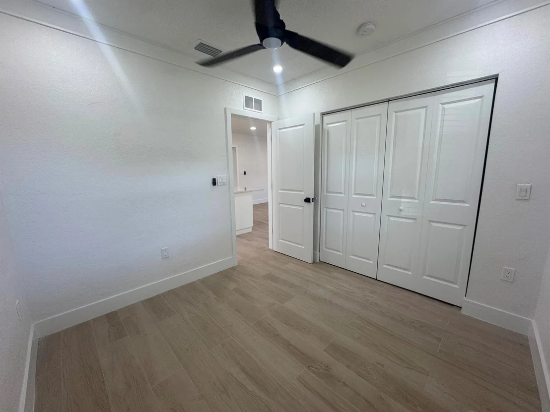 Photo of 3015 Robert Road