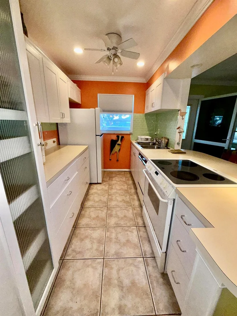 Photo of Unit A at 517 High Point Drive