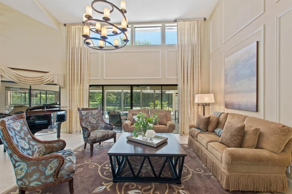 Photo of 4376 Pine Tree Drive