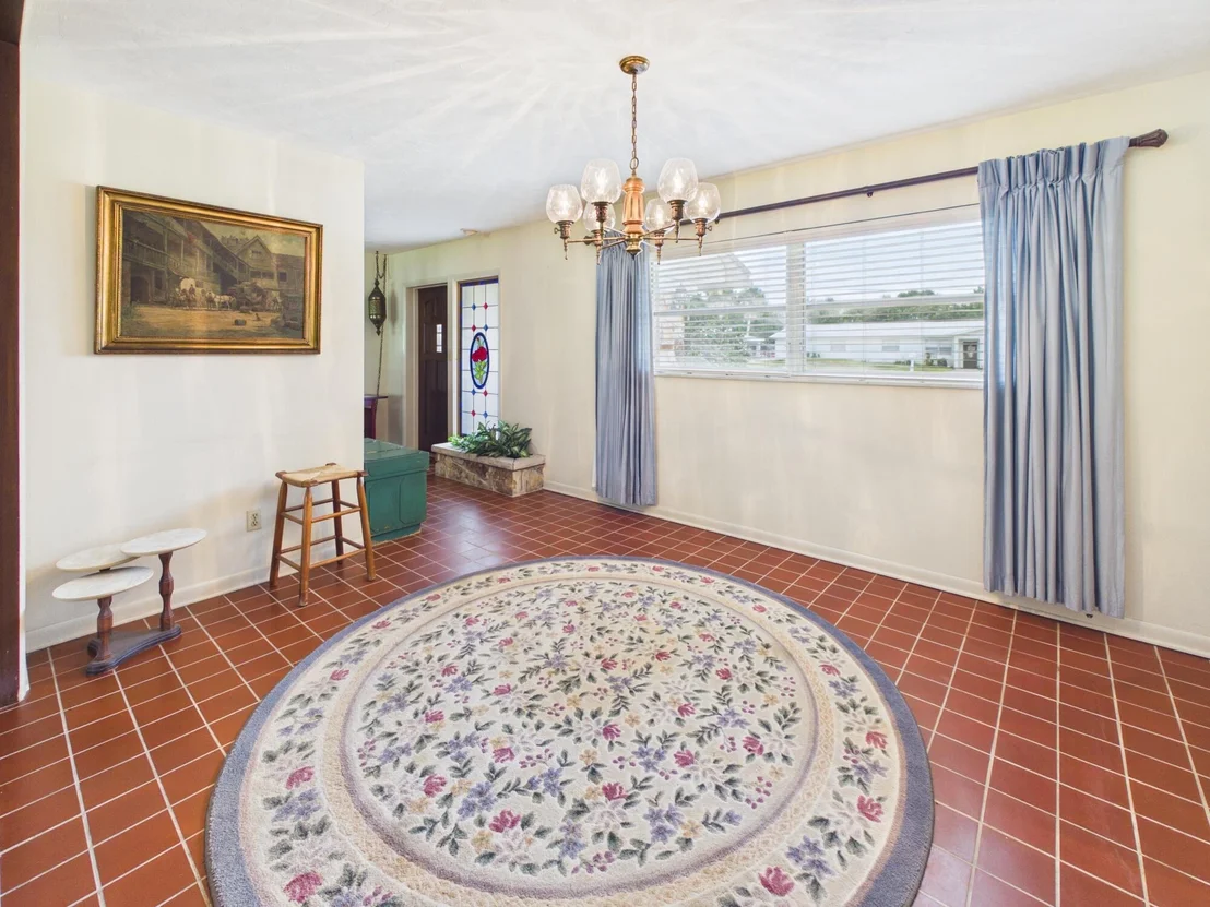 Photo of 1501 SE 8TH Drive