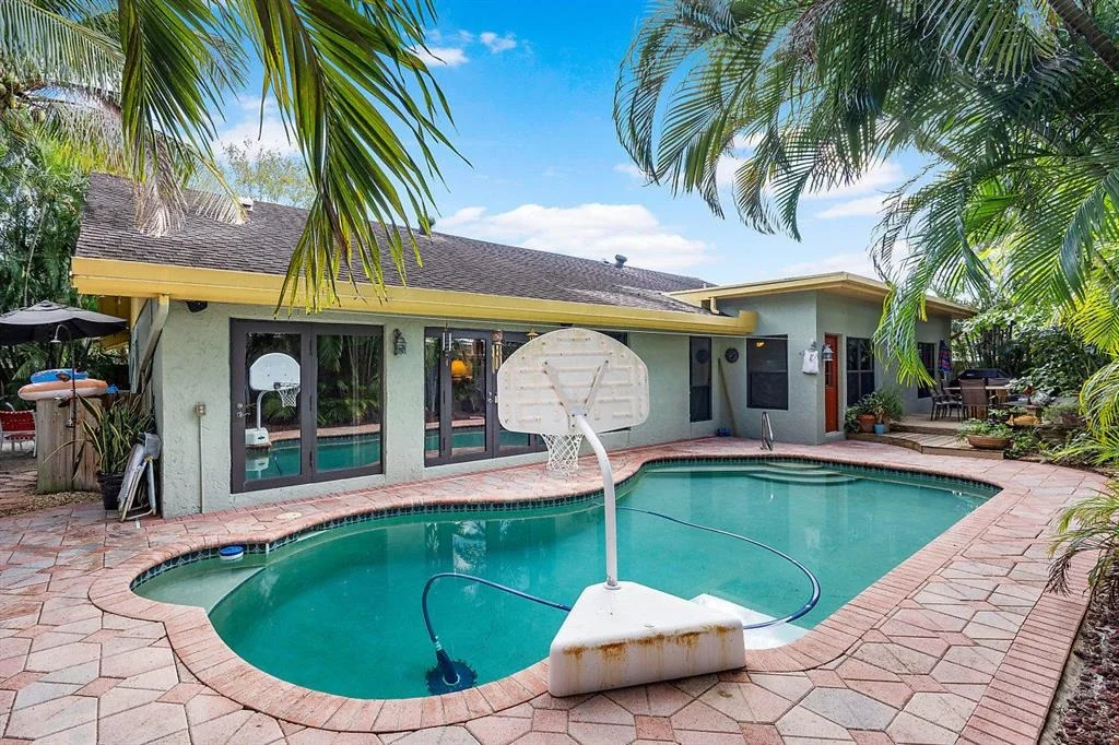 Photo of 17587 Weeping Willow Trail