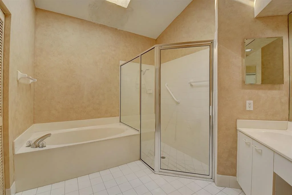 Photo of 5214 Brookview Drive