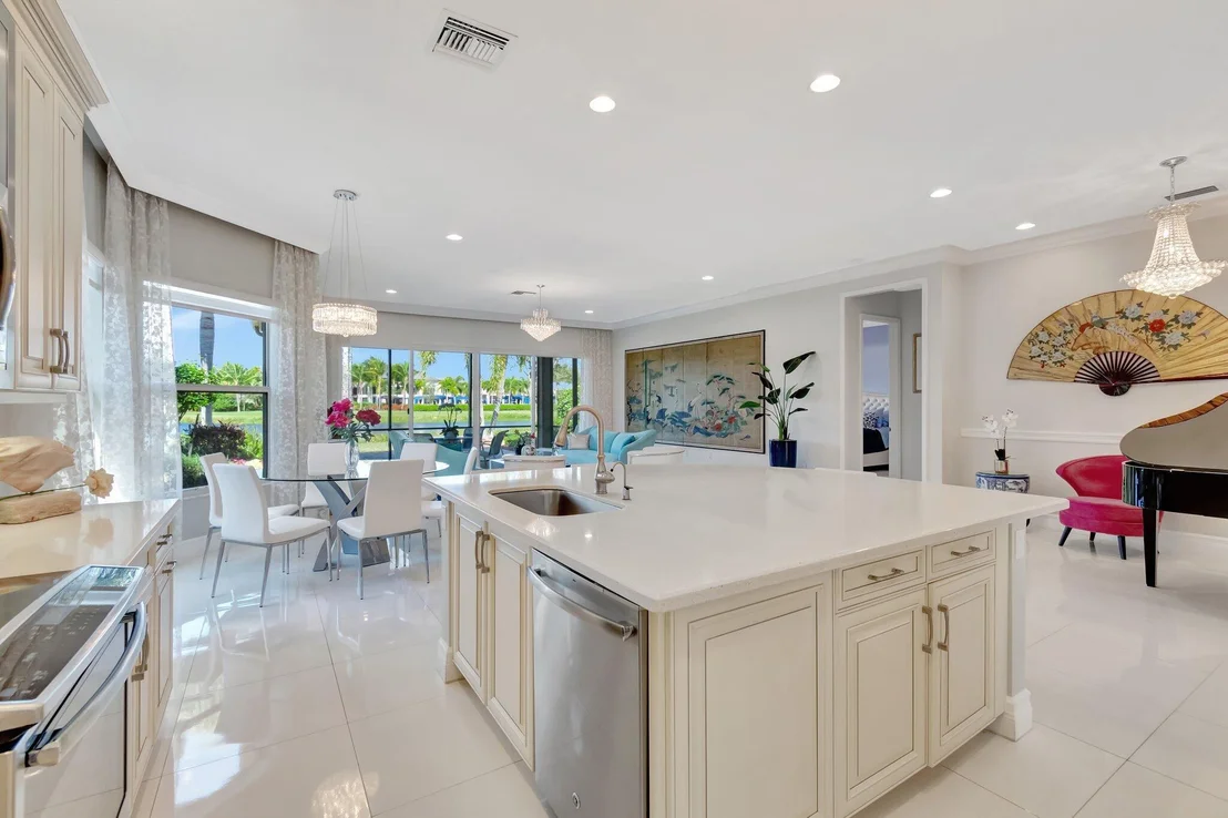 Photo of 12396 Cascade Valley Lane