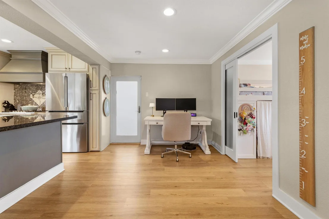 Photo of 811 SE 4th Avenue