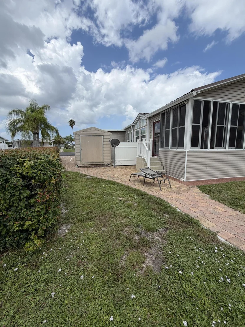 Photo of Unit 146 at 13801 US-441