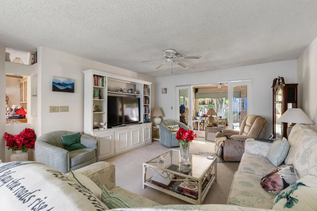 Photo of 1166 Beach Road