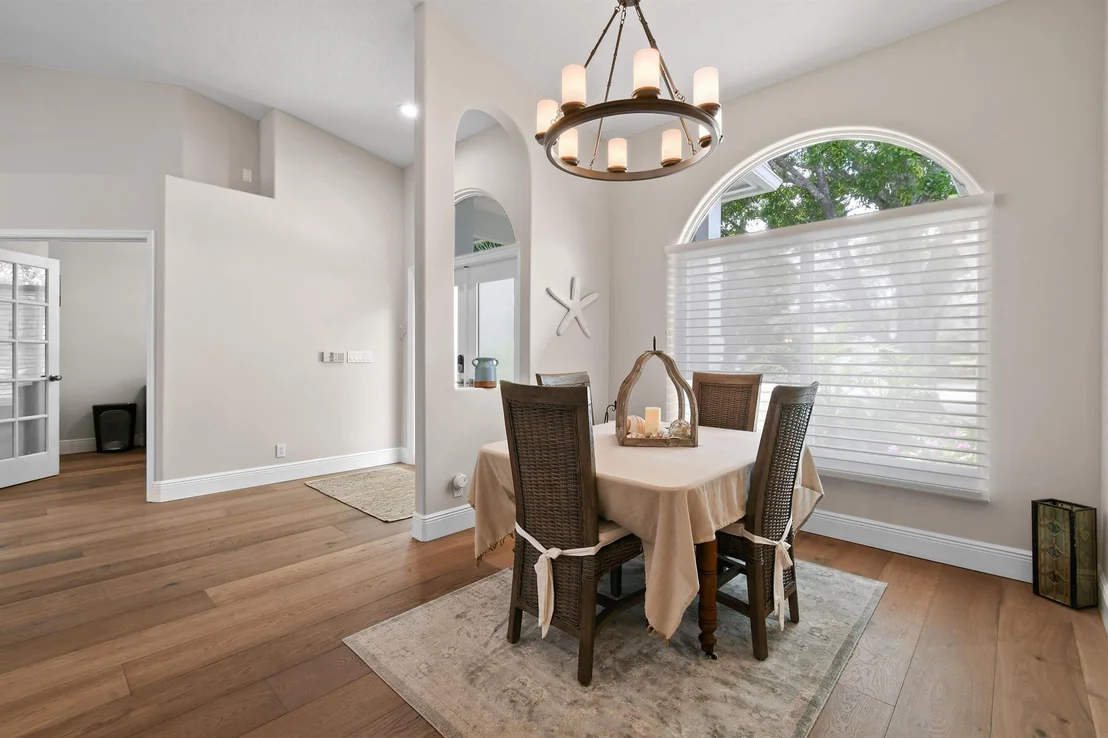 Photo of 274 Crane Point N
