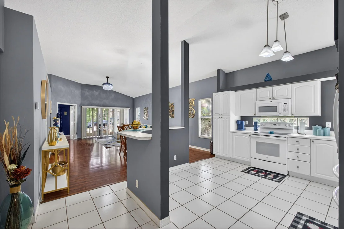 Photo of 5156 Elpine Way